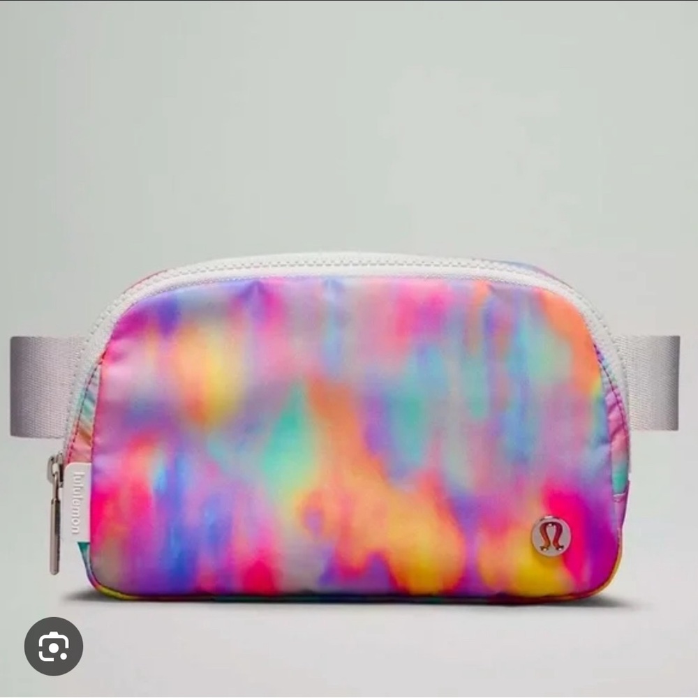 Lululemon belt bag